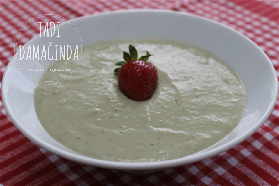Muzlu Avokadolu Yoğurt