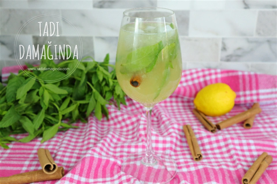 Bardakta Şekersiz Pratik Limonata