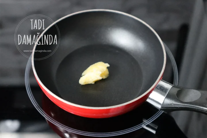 Ekmek Üstü Labneli Yumurtalı Avokado