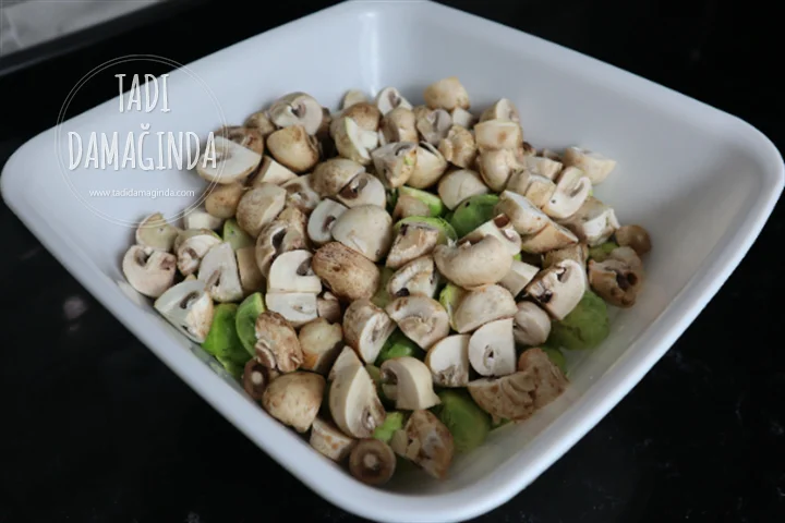 Fırında Mantarlı Brüksel Lahanası