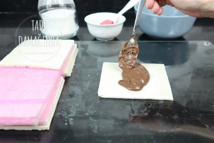 Kakaolu Fındık Kremalı Milföyler