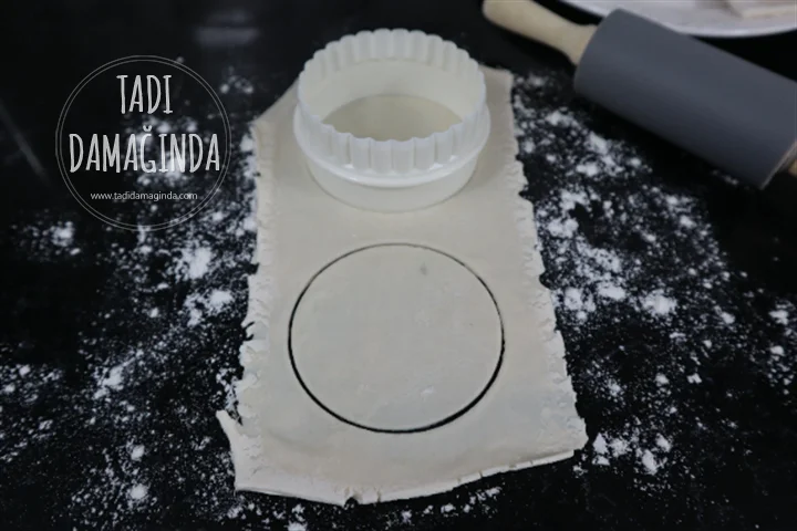 Milföyden Kaşarlı Gülen Suratlar