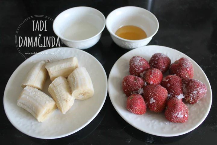 Muzlu Çilekli Şekersiz Dondurma