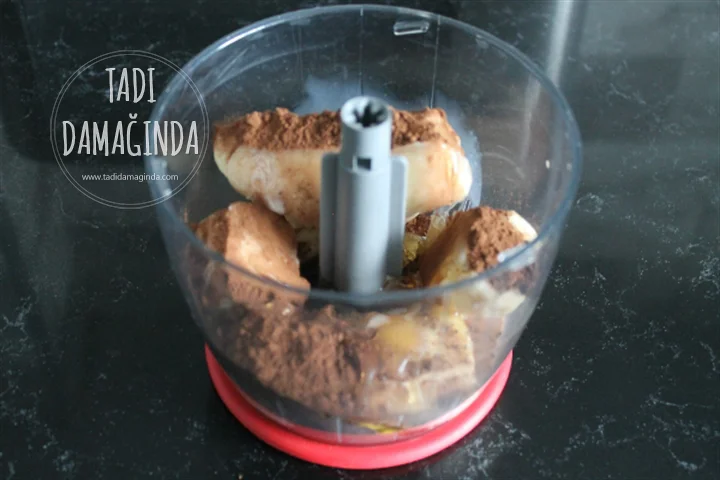 Muzlu Kakaolu Şekersiz Dondurma