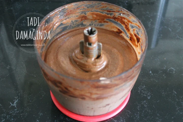 Muzlu Kakaolu Şekersiz Dondurma