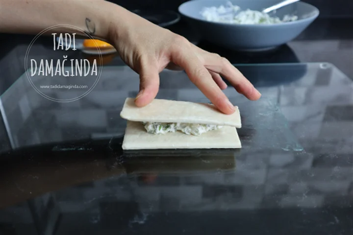 Milföyden Pratik Peynirli Börek