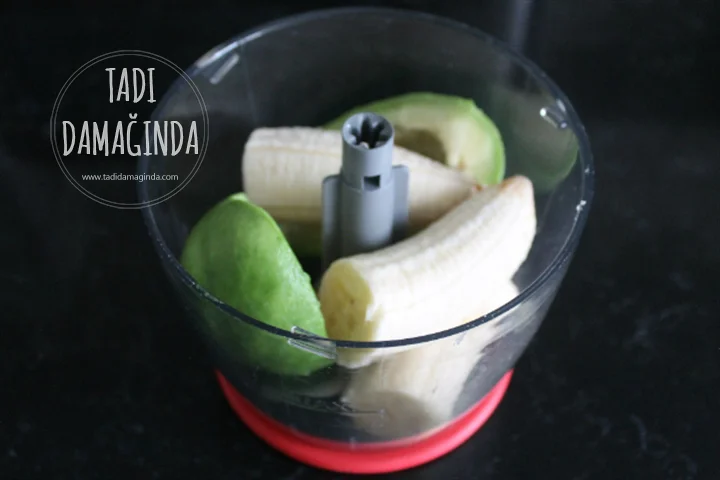 Puding Tadında Muzlu Kakaolu Avokado