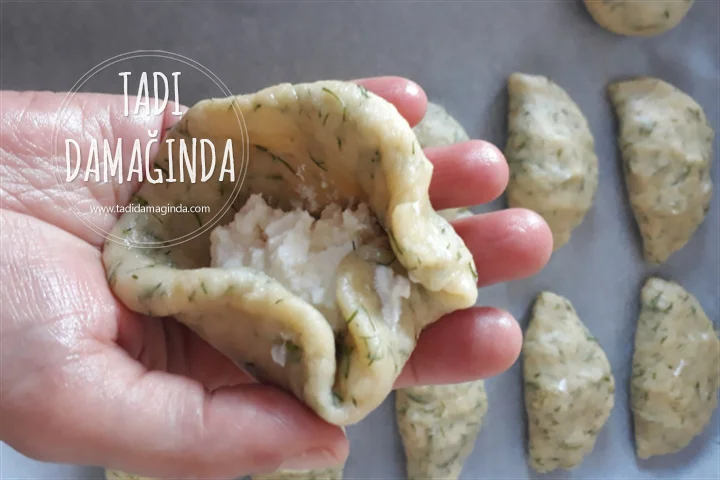 Dereotlu Peynirli Poğaça