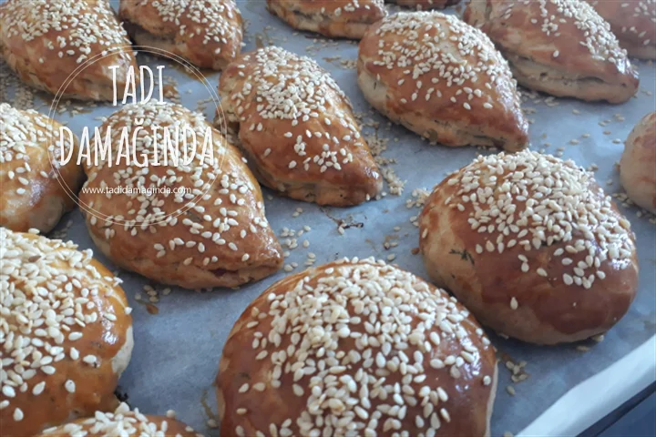 Dereotlu Peynirli Poğaça