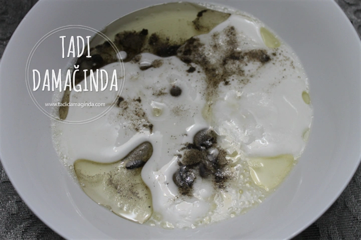 Kaşarlı Sucuklu Güllaç Böreği