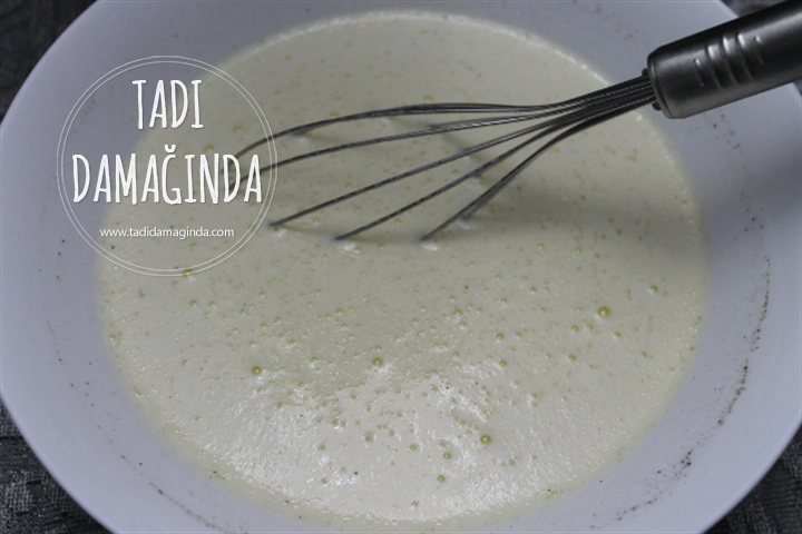 Kaşarlı Sucuklu Güllaç Böreği