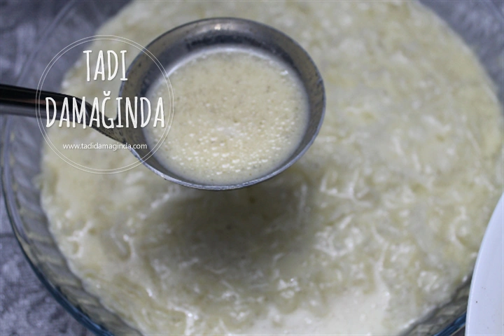 Kaşarlı Sucuklu Güllaç Böreği