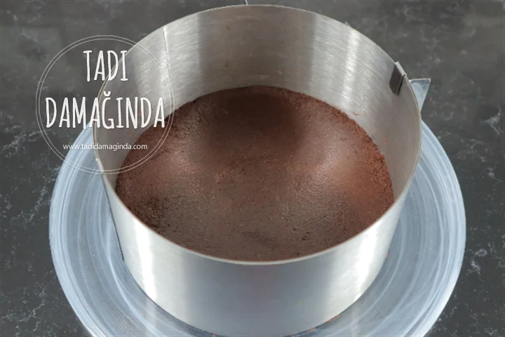 Pişmeyen Çikolatalı Pasta