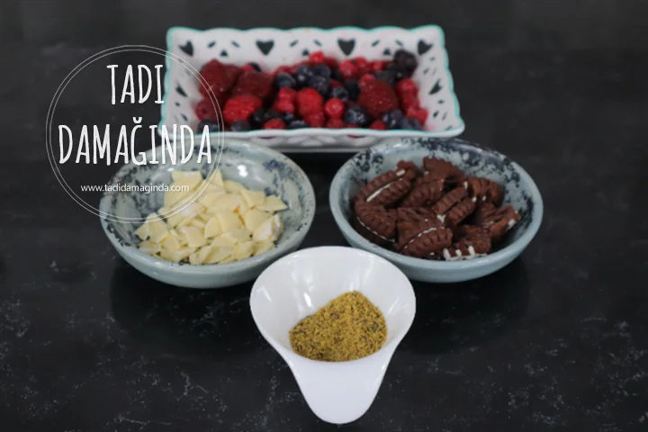 Pişmeyen Çikolatalı Pasta