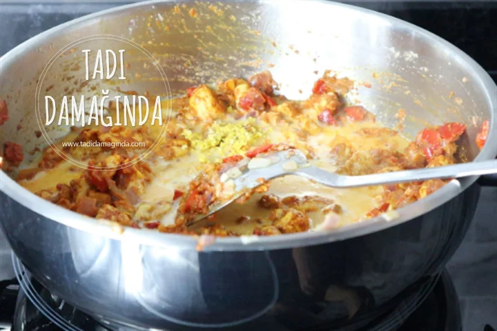 Hindistan Cevizi Sütlü Limonlu Enfes Tavuk Sote