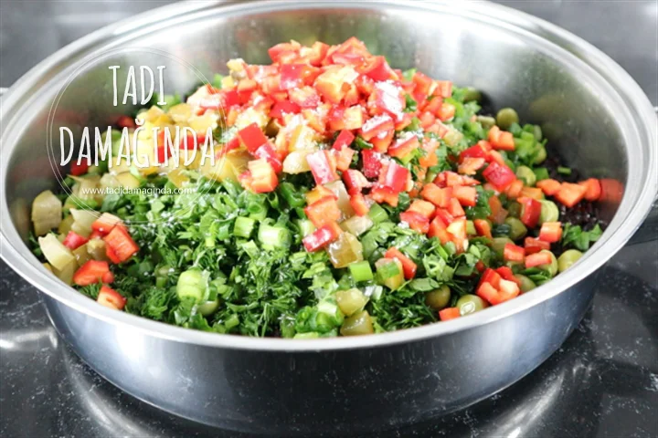 Siyah Pirinç Salatası