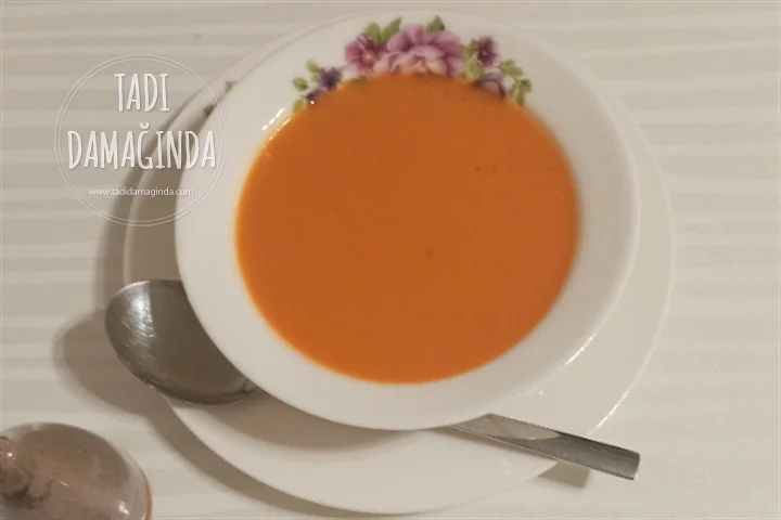 Sütlü Domates Çorbası