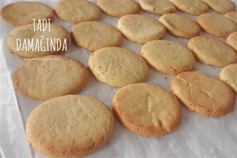 Bisküvi Tadında Limonlu Kurabiye