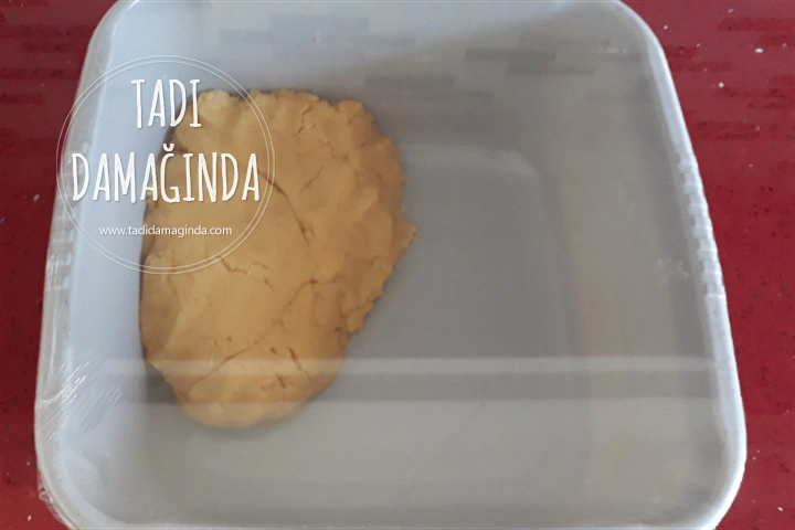 Bisküvi Tadında Limonlu Kurabiye