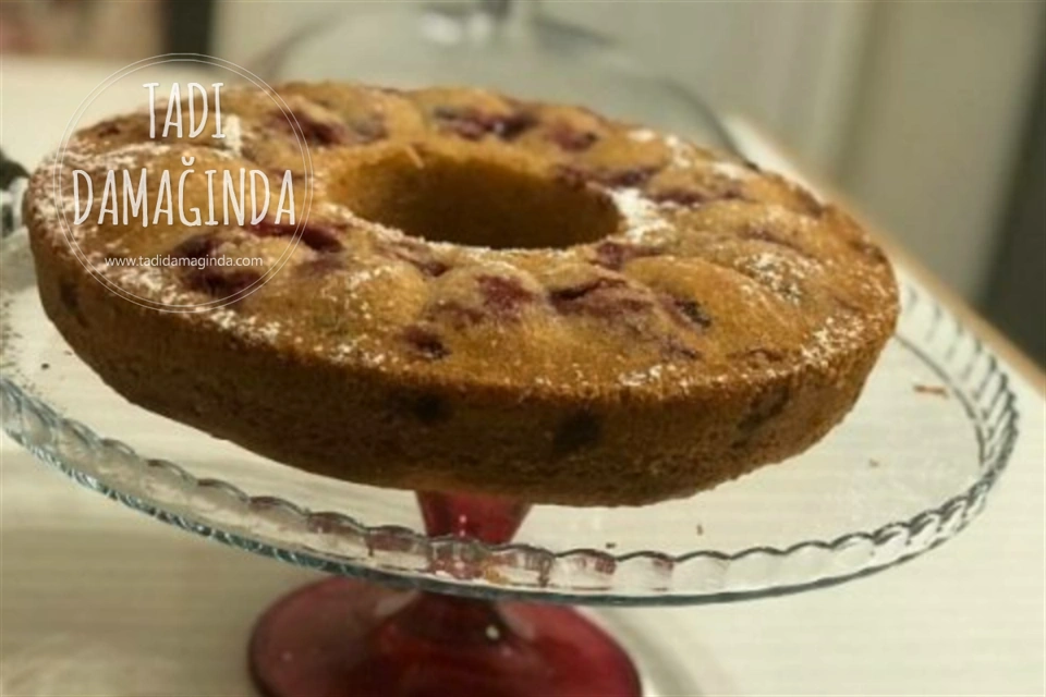 Vişneli Limonlu Çikolatalı Kek