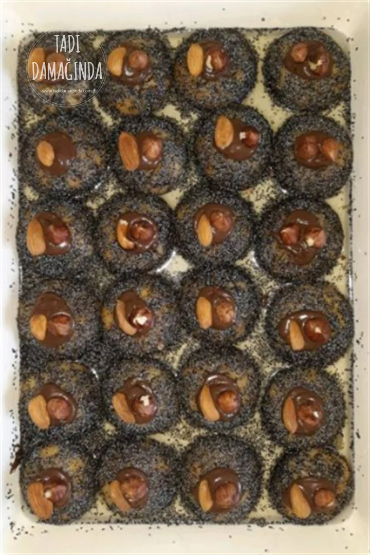 Haşhaşlı Şerbetli Tatlı