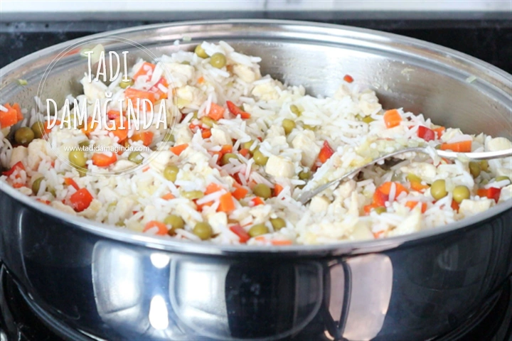 Sebzeli Körili Tavuklu Pilav