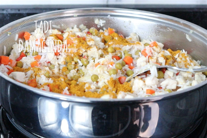 Sebzeli Körili Tavuklu Pilav