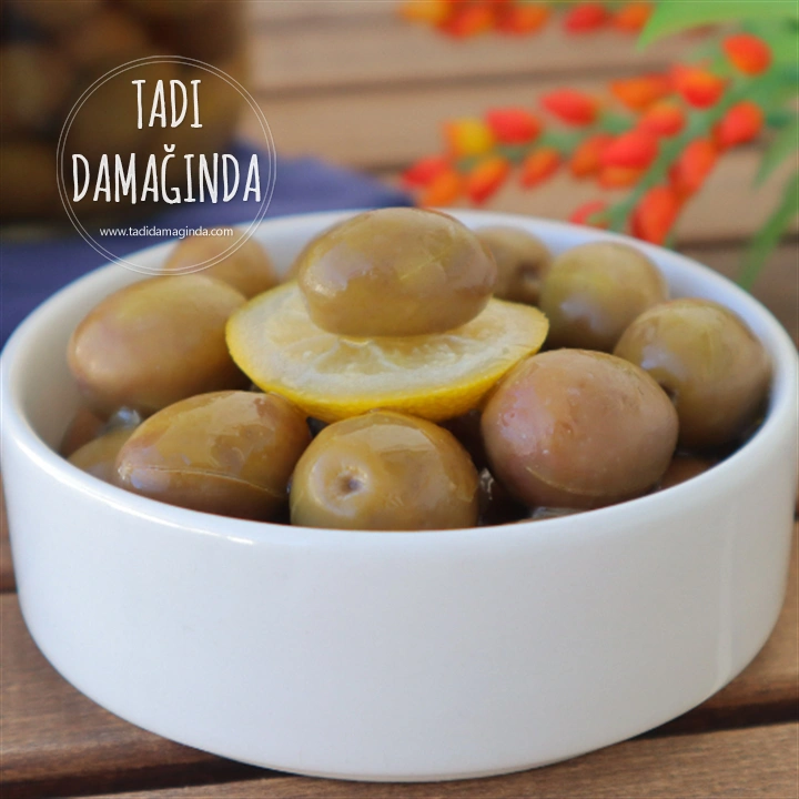 Çizik Yeşil Zeytin Yapımı