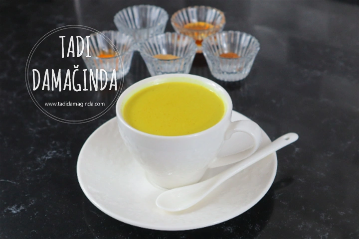 Laktozsuz Kazeinsiz Altın Süt (Zerdeçal Latte)