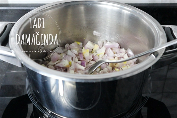 Baharatlı Sebzeli Mercimek Çorbası (Unsuz)