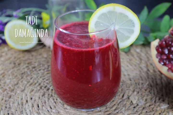 Zerdeçallı Kırmızı Smoothie