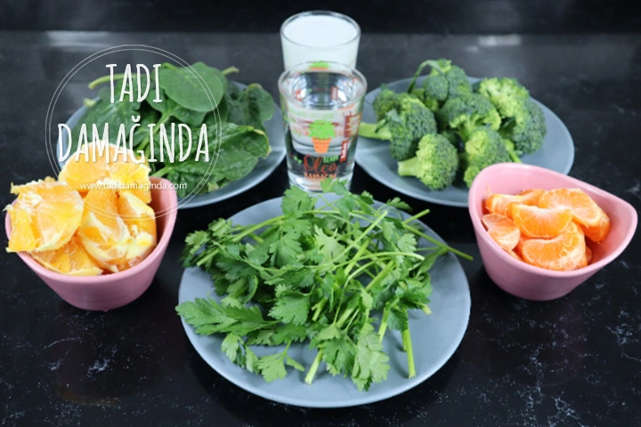 Brokolili Ispanaklı Vegan Smoothie