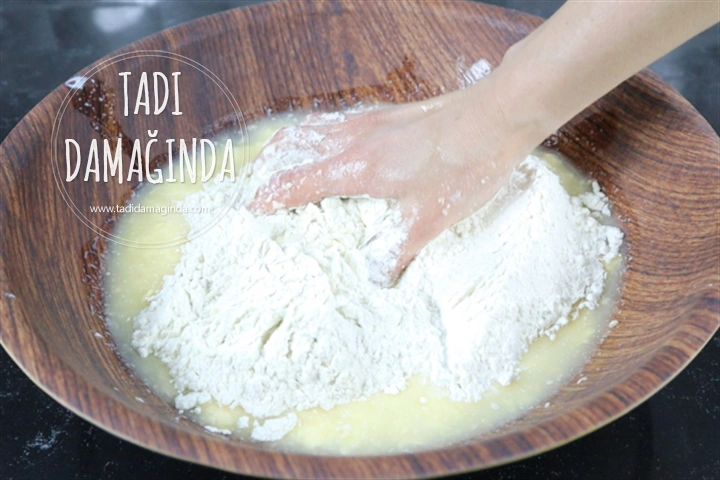 Cevizli Şerbetli Tatlı (Yumurtasız Nişastasız)