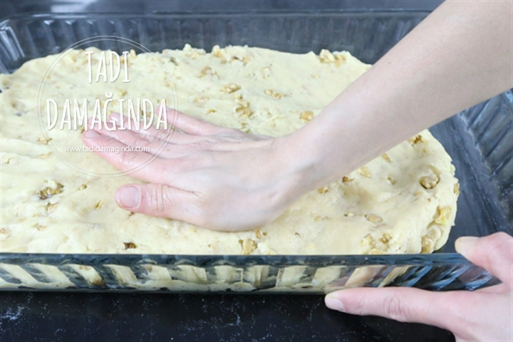 Cevizli Şerbetli Tatlı (Yumurtasız Nişastasız)