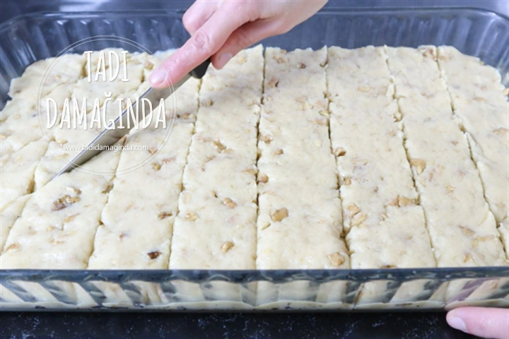 Cevizli Şerbetli Tatlı (Yumurtasız Nişastasız)