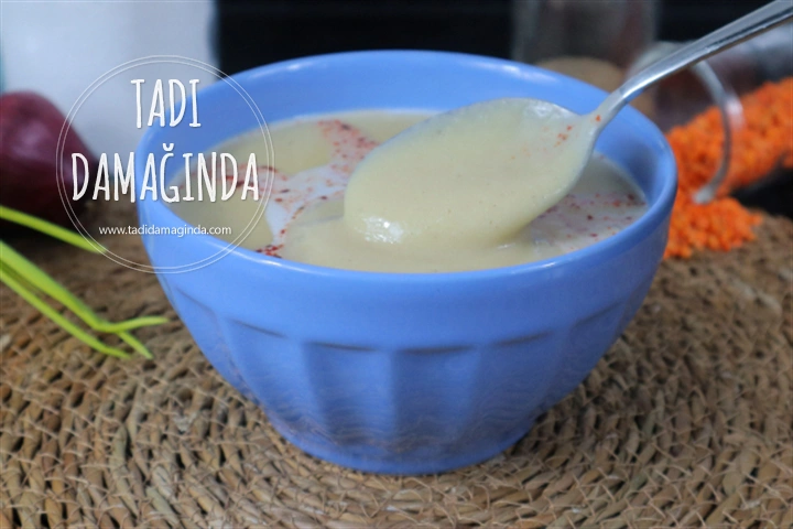 Bitkisel Sütlü Unsuz Mercimek Çorbası
