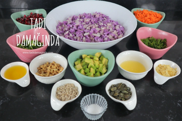 Mor Karnabahar Salatası