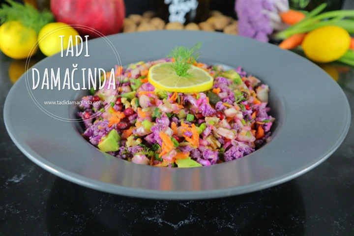 Mor Karnabahar Salatası