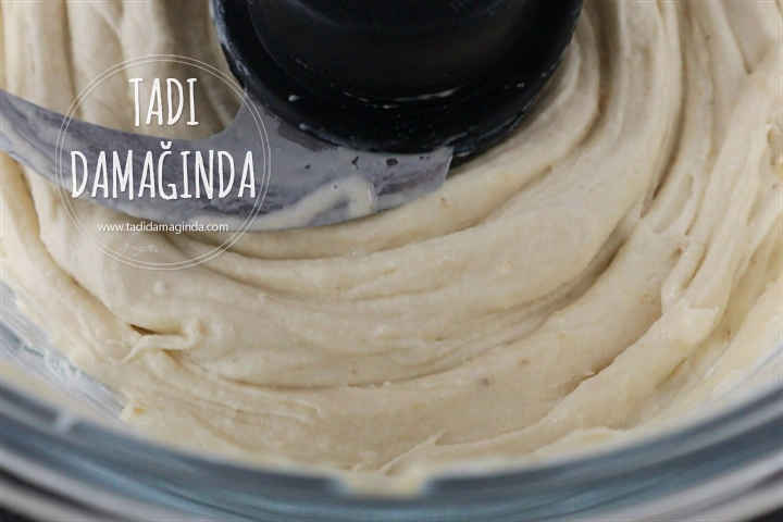 2 Malzemeli Tahinli Muz Dondurması