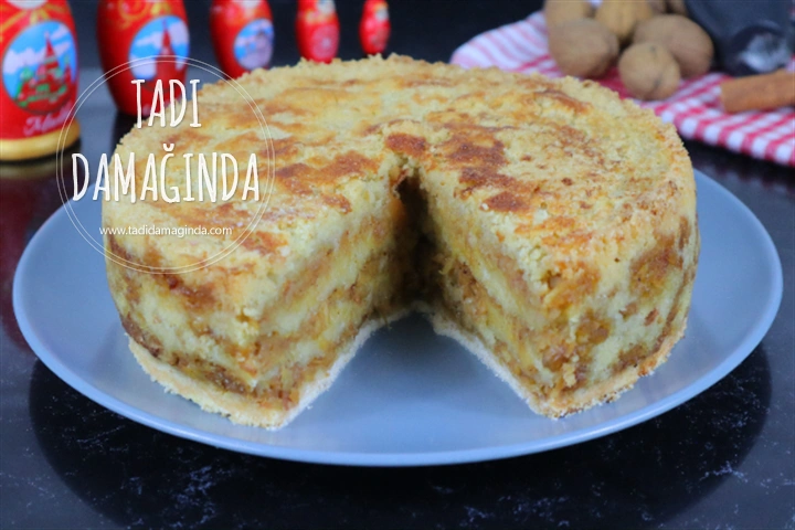 Hamursuz İrmikli Elmalı Pasta