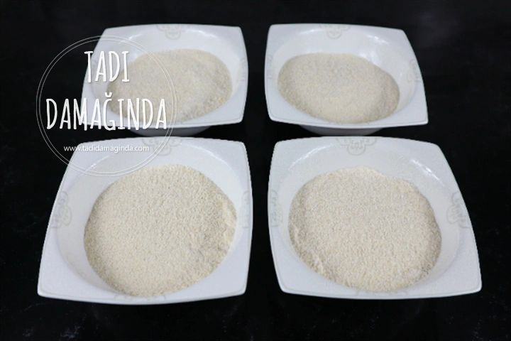 Hamursuz İrmikli Elmalı Pasta