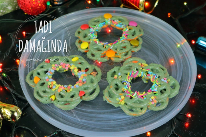 Yeni Yıl Krakerleri