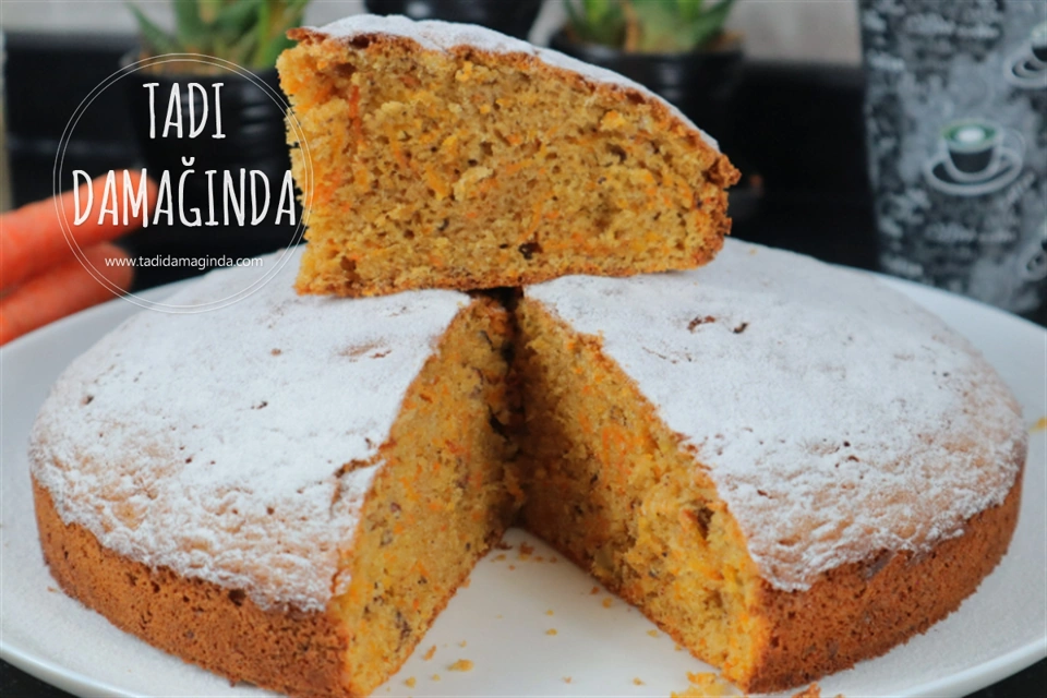 Kahvecilerin Havuçlu Tarçınlı Keki