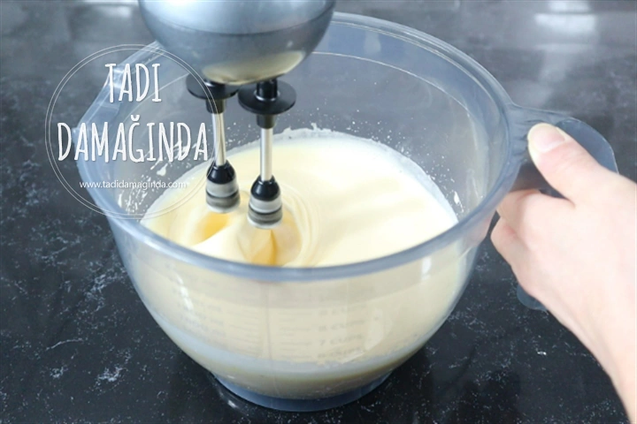 Kahvecilerin Havuçlu Tarçınlı Keki