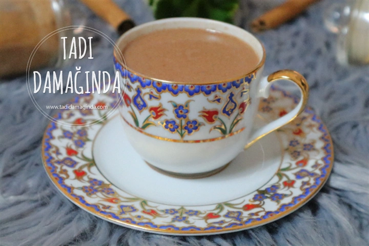 Kakaolu Baharatlı Sıcak Vegan Süt