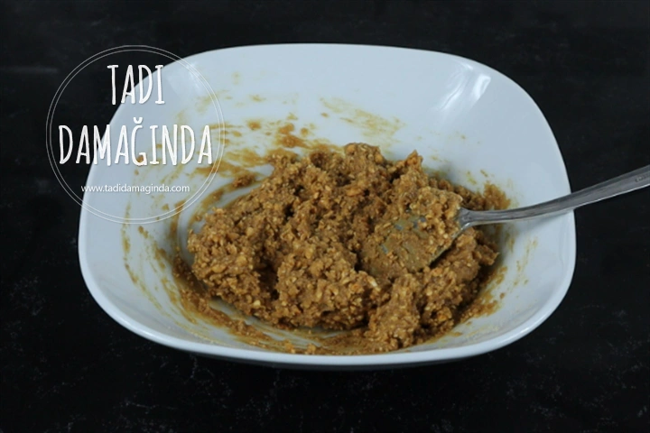 4 Malzemeli Helva Tadında Pişmeyen Leblebi Kurabiye (Unsuz Şekersiz)