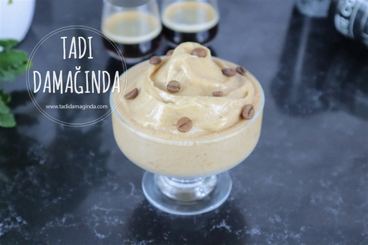 2 Malzemeli Kahveli Muz Dondurması