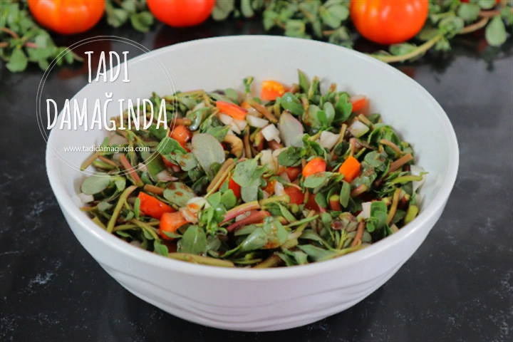 Domatesli Soğanlı Semizotu Salatası