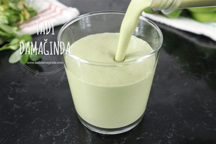 Semizotlu Muzlu Kefirli İçecek