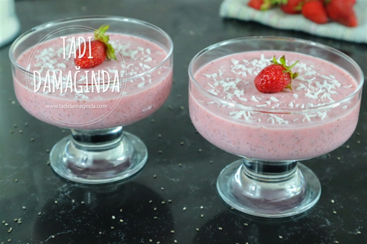Laktozsuz Kazeinsiz Çilekli Chia Puding